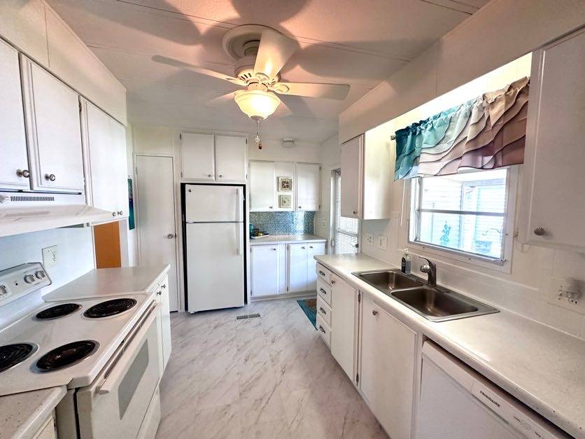386 Colony Cove Dr S a Ellenton, FL Mobile or Manufactured Home for Sale